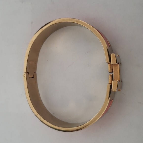 Hermes Clic H Bracelet, orange fruité, hinged, enamel, gold plated, gold tone - Picture 5 of 13